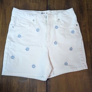 Epic Threads White and Blue Floral Embroidered Shorts